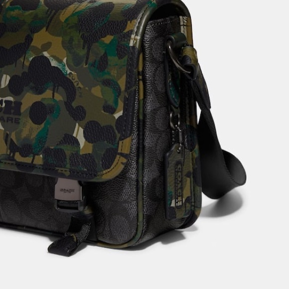 Coach League Messenger Bag In Signature Canvas With Camo Print - Picture 4 of 4